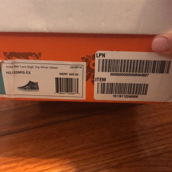 Hoo Arias Star Lace High Top Silver Glitter Sneaker - Picture 8 of 8